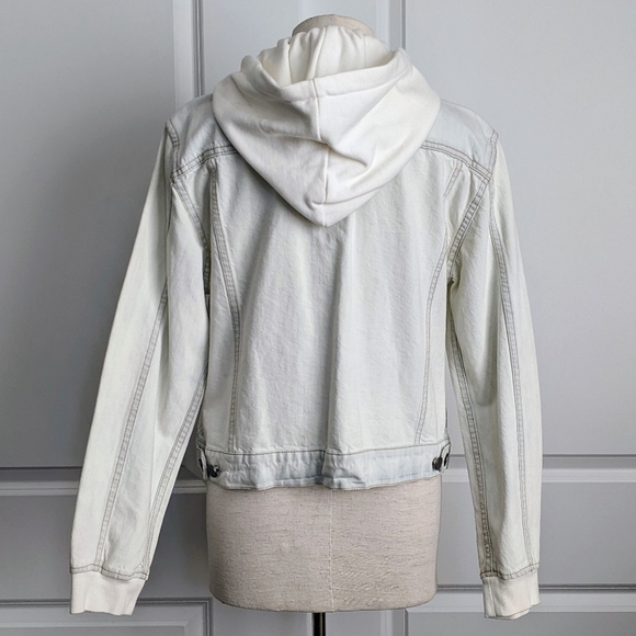 alice + olivia Jacket Denim Jean Removable Zip Out Hood Bleached Indigo L NWT - Picture 6 of 16